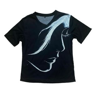 Womens silhouette face shirt. size Medium. BRAND NEW!!!